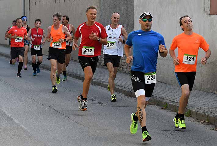 die Bildnummer ist 201706030304