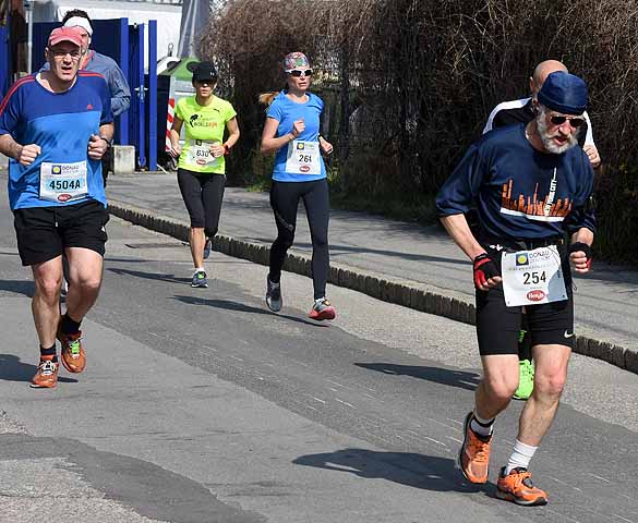 die Bildnummer ist 201804080348
