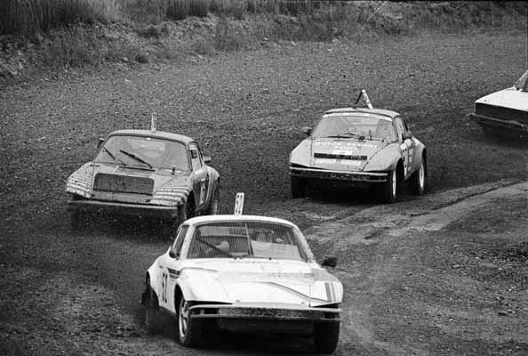 Ernst Hofer (52, Porsche), Thomas Michaletz (76, Porsche 911), Toni Weissenbck (80, Porsche 911)