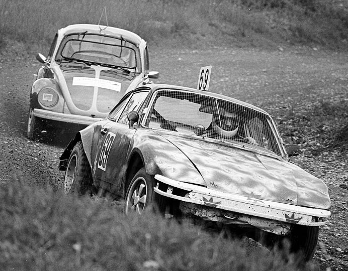Willi Passinke (69, Porsche), Werner Hutterer (65, VW Käfer)