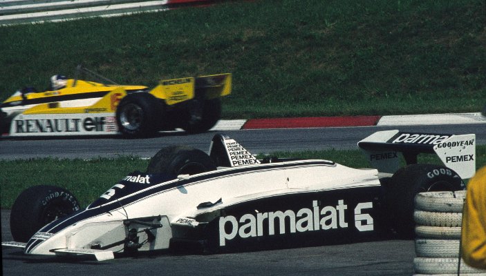 Alain Prost (15, Renault elf RE20), Brabham BT49 (von Hector Rebaque)