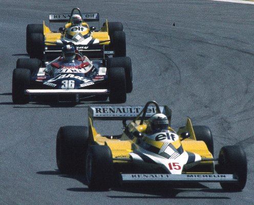 Alain Prost (15, Renault elf RE20), Derek Warwick (36, Toleman TG1), Rene Arnoux (16, Renault elf RE20)   