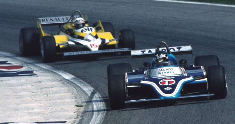 Jacques Laffite (26, Talbot Ligier JS17), Alain Prost (15, Renault elf RE20) 