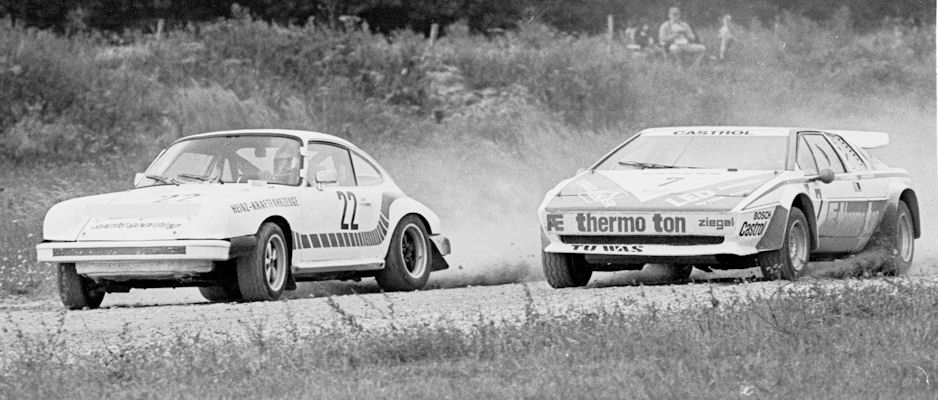 Rudolf Heinz (22, Porsche 911 SC), Manfred Parisch (7, Lotus Esprit)