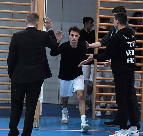 die Bildnummer ist 201902100559