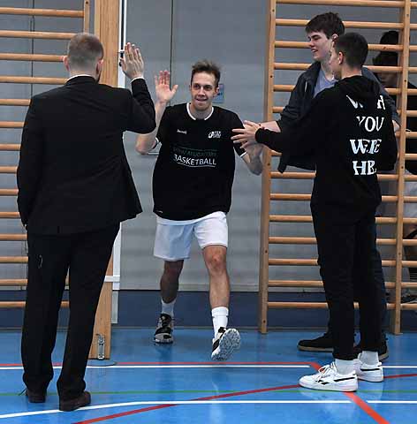 die Bildnummer ist 201902100575