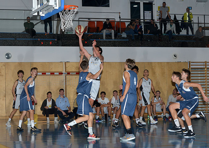 die Bildnummer ist 201910030017