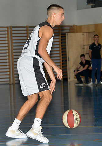 die Bildnummer ist 201910030058