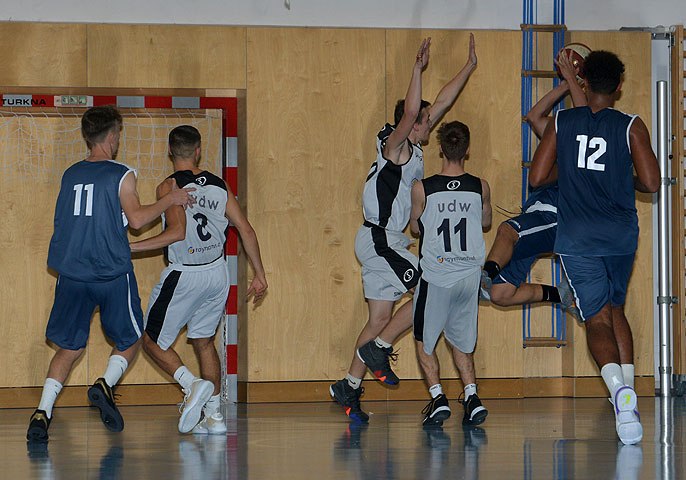 die Bildnummer ist 201910030067