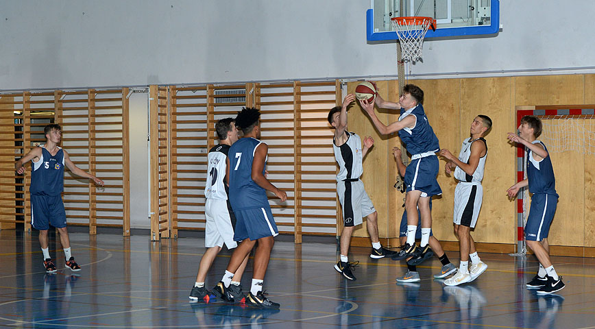 die Bildnummer ist 201910030075