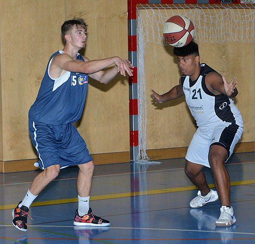 die Bildnummer ist 201910030077