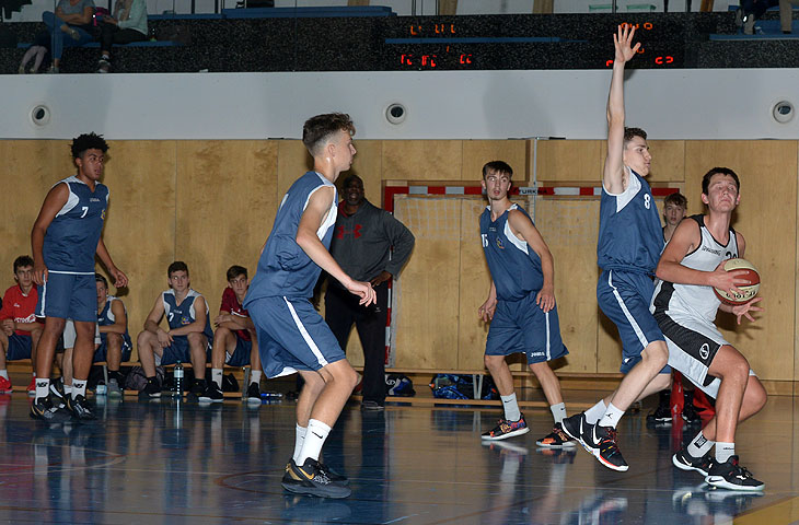 die Bildnummer ist 201910030084