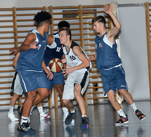 die Bildnummer ist 201910030100