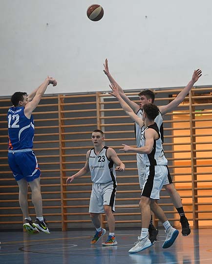 die Bildnummer ist 202003080155