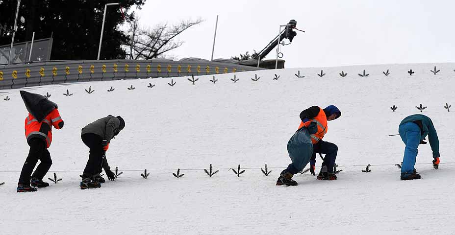 die Bildnummer ist 201801030008