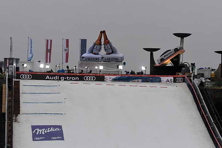 die Bildnummer ist 201801040001