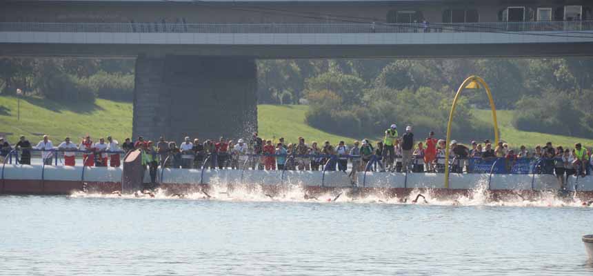 die Bildnummer ist 201206160018