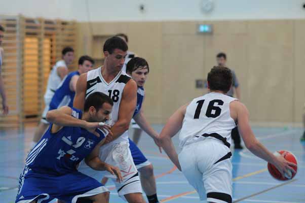 Foto vom 12.Mai 2013 - Basketball - UDW : Wr. Neustadt