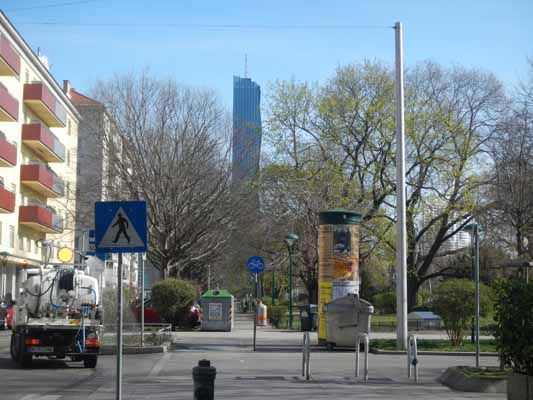 Foto vom 21.M�rz 2014 - Vorgartenstra�e
