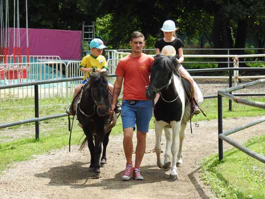 Foto vom 18. Juli 2016 - Ponyreiten