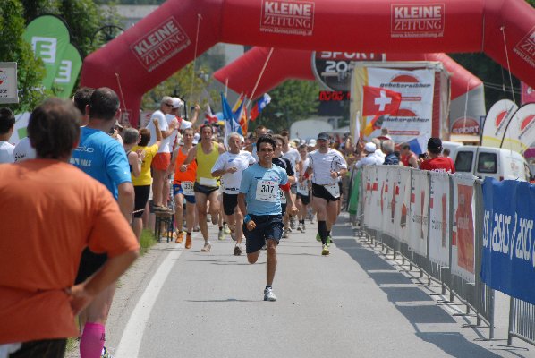 Foto vom 3. Juli 2010 - Start zum 24 Stundenlauf in Irdning