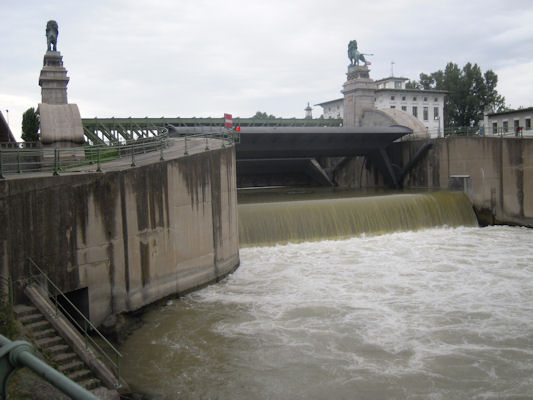 Foto vom 3. August 2010 - Schleuse Nussdorf