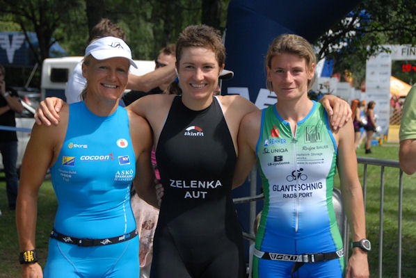 Foto vom 15. August 2010 - Auseetriathlon Blindenmarkt - Michaela Rudolf, Bettina Zelenka, Simone Frnkranz