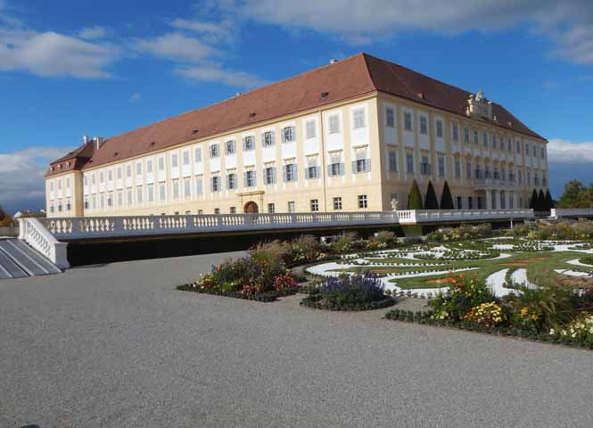 Schloß Hof