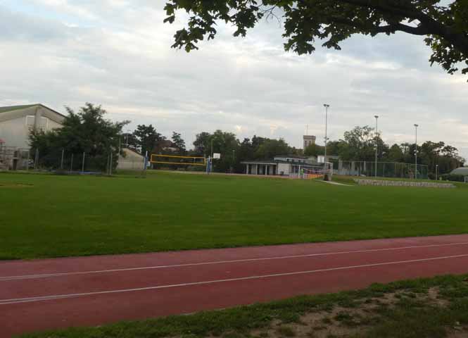 Schulsportgelände Deutsch-Wagram