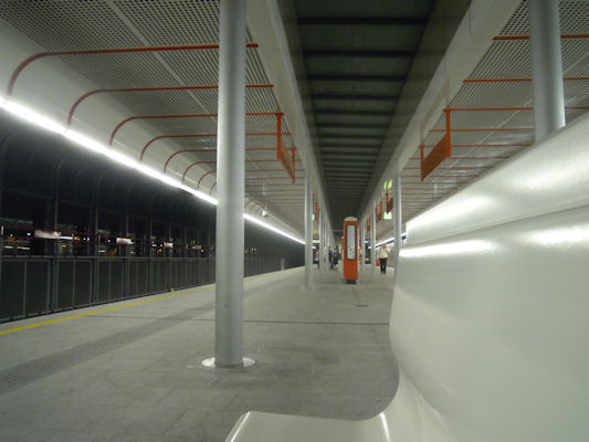 Foto vom 7. Dezember 2010 - U-Bahnstation Aderklaaer Straße