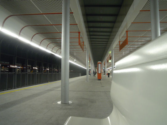Foto vom 7. Dezember 2010 - U-Bahnstation Aderklaaer Strae