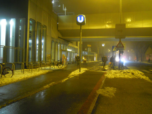 Foto vom 22. Dezember 2010 - U-Bahnstation Alte Donau
