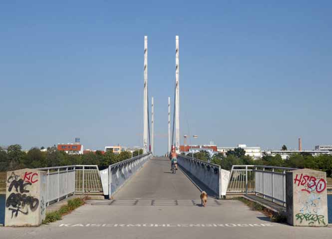 Kaisermühlenbrücke