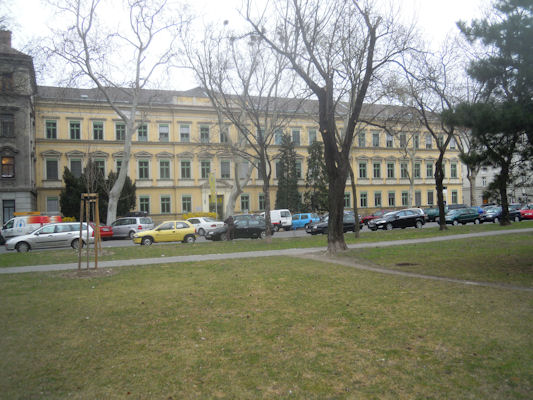 Foto vom 27. Mrz 2011 - Schule am Kinzerplatz