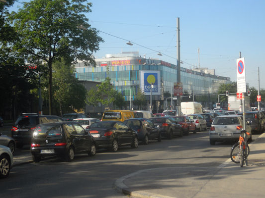 Foto vom 31. Mai 2011 - Donauzentrum