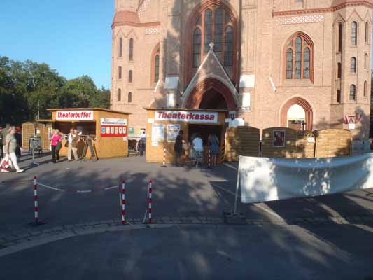 Foto vom 5. August 2011 - Sommertheater am Kinzerplatz