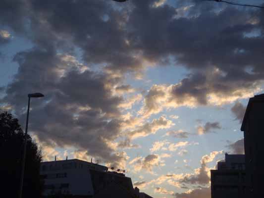 Foto vom 15. September 2011 - Wolken am Morgen