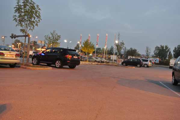 Foto vom 28. Oktober 2011 - Merkur Parkplatz