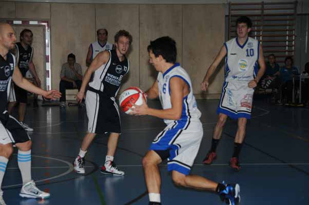 Foto vom 19. November 2011 - Basketball - Union Deutsch Wagram : Klosterneuburg