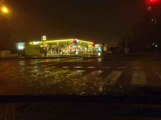 Foto vom 23. Dezember 2011 - Tankstelle Rautenweg